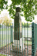 Monument of John Cleves Symmes Jr. in Symmes Park, Hamilton, Ohio. Photo by Christopher Roehl via Wikimedia Commons